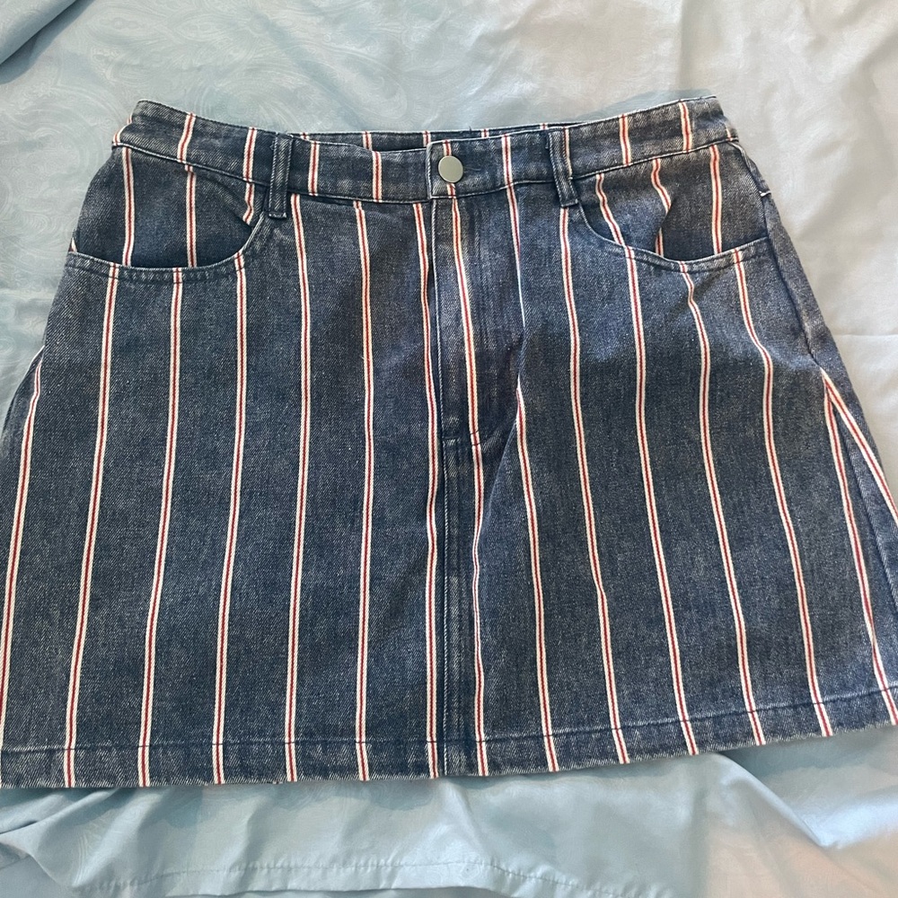 English Factory size Large